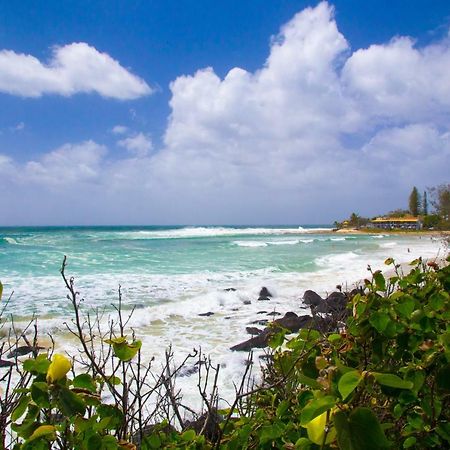 Hotel Rainbow Bay Beachhouse Coolangatta Exterior foto