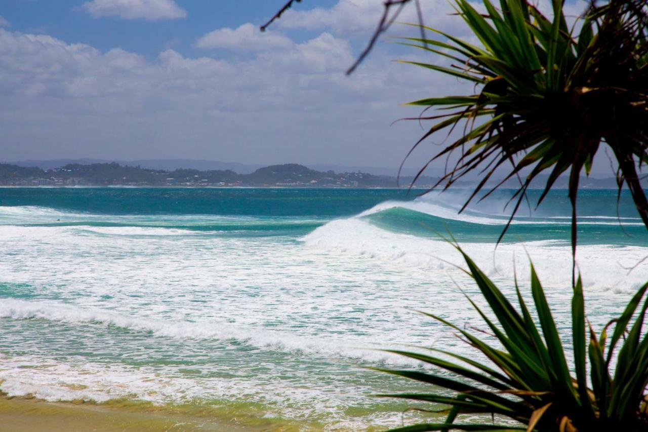 Hotel Rainbow Bay Beachhouse Coolangatta Exterior foto