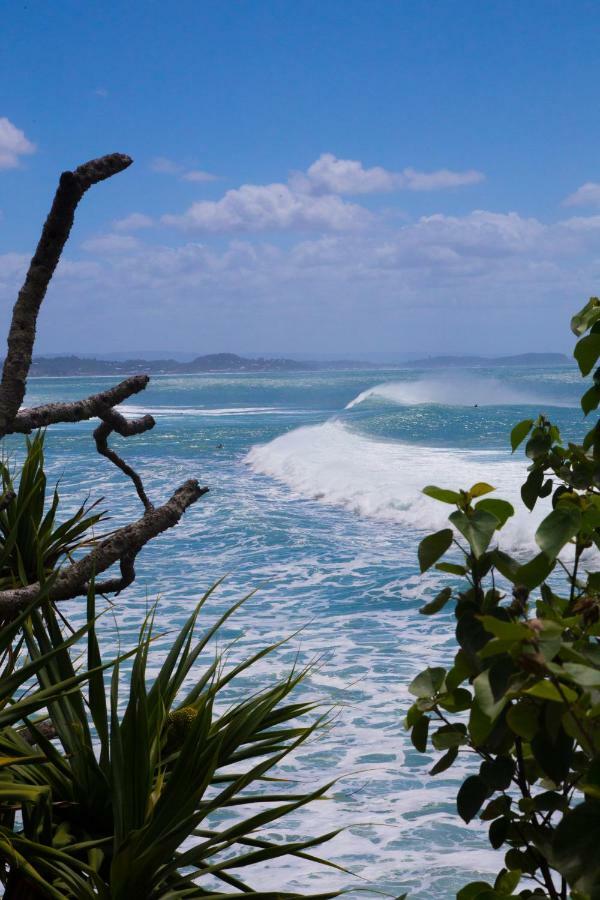 Hotel Rainbow Bay Beachhouse Coolangatta Exterior foto