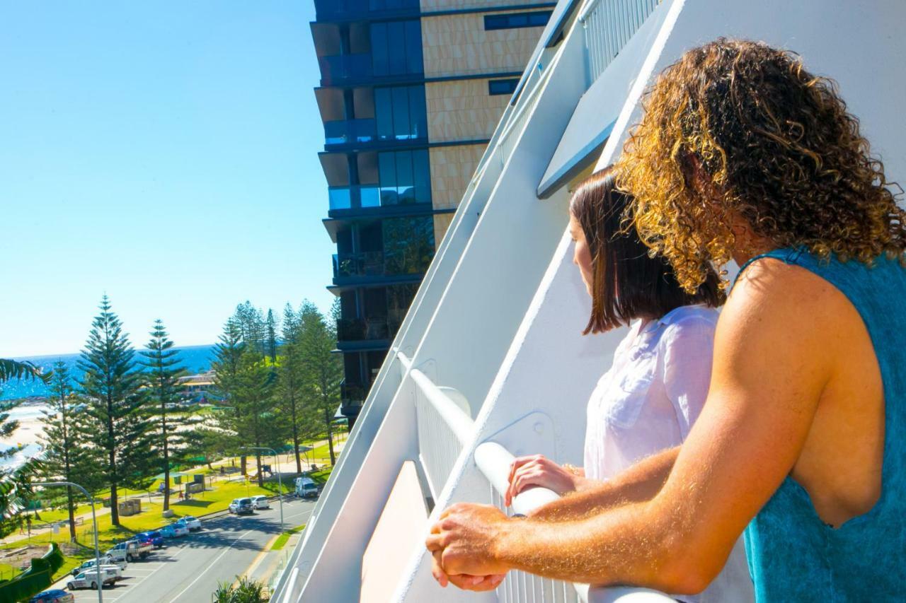 Hotel Rainbow Bay Beachhouse Coolangatta Exterior foto